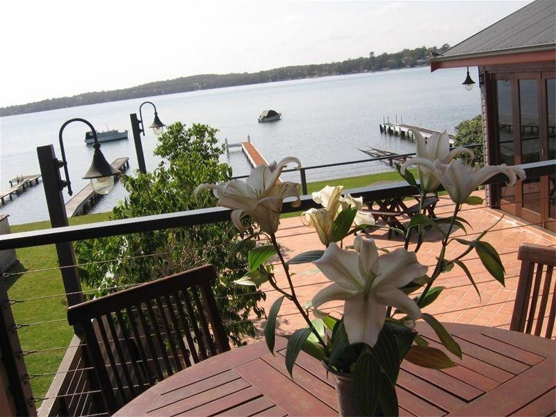 11 Grand Parade, Bonnells Bay NSW 2264