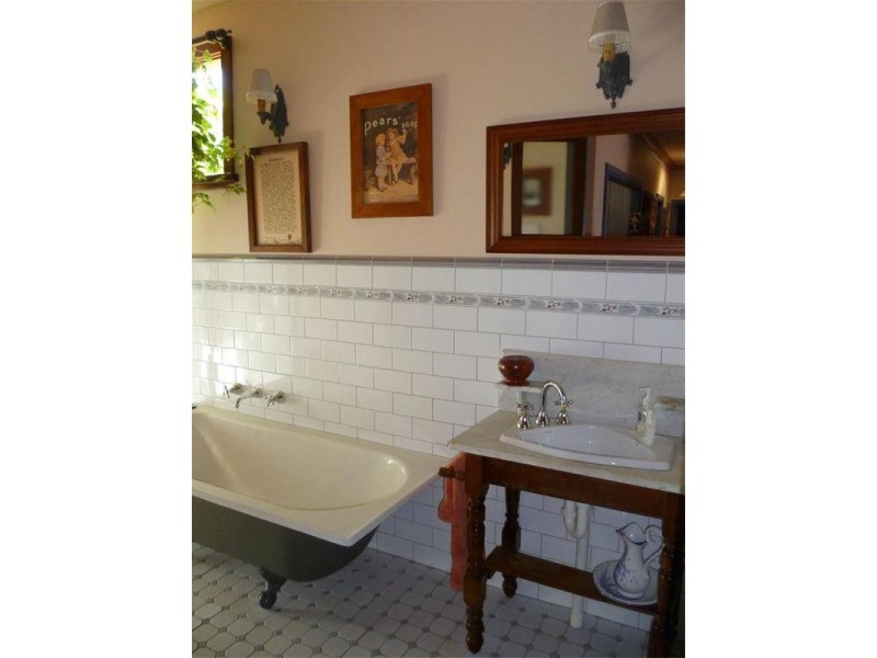 11 Grand Parade, Bonnells Bay NSW 2264