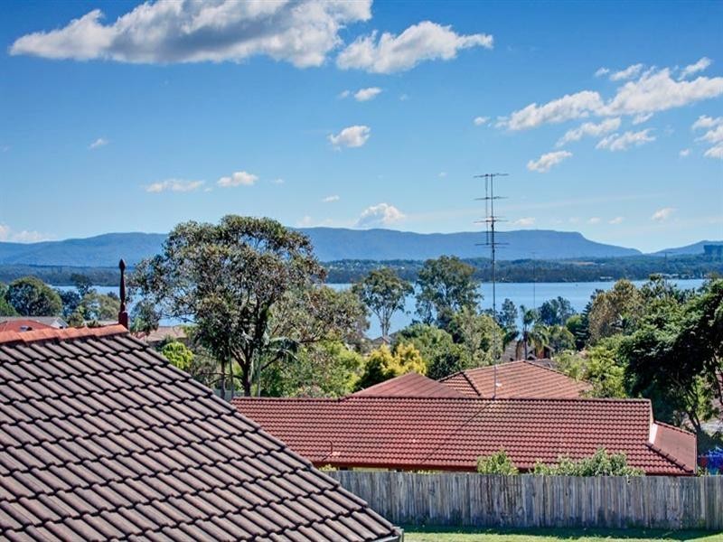 98 Regent Street, Bonnells Bay NSW 2264