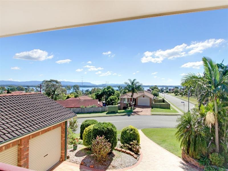 98 Regent Street, Bonnells Bay NSW 2264