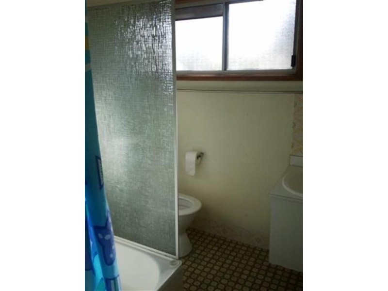 Windermere Park NSW 2264