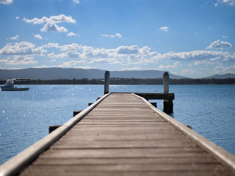 155 Grand Parade, Bonnells Bay NSW 2264