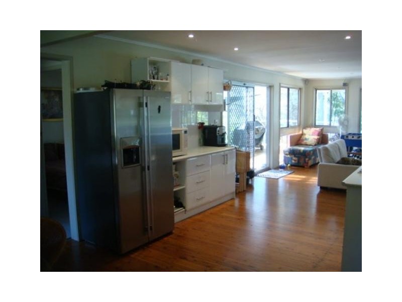 Windermere Park NSW 2264