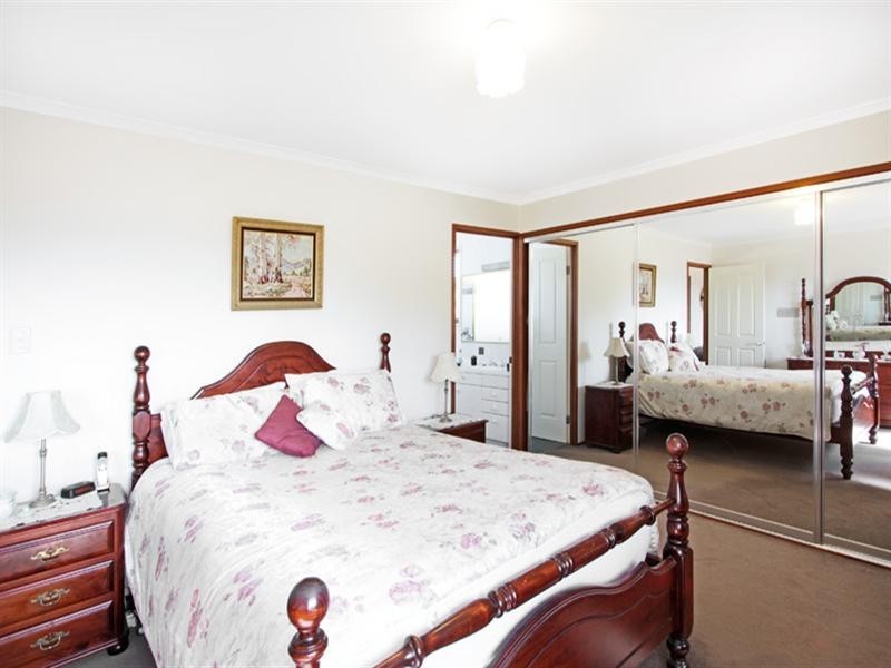 98 Regent Street, Bonnells Bay NSW 2264
