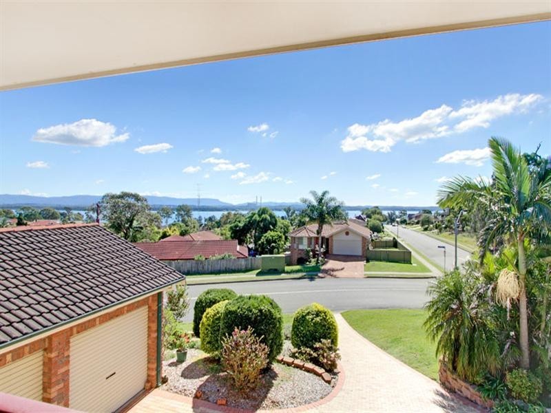 98 Regent Street, Bonnells Bay NSW 2264