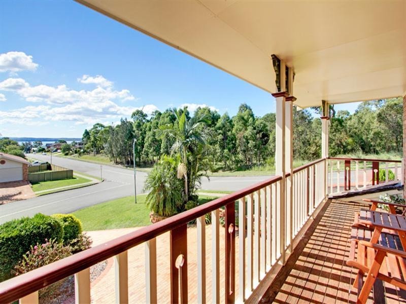 98 Regent Street, Bonnells Bay NSW 2264