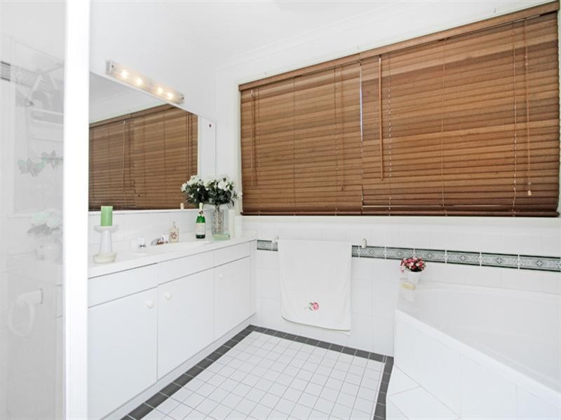 98 Regent Street, Bonnells Bay NSW 2264