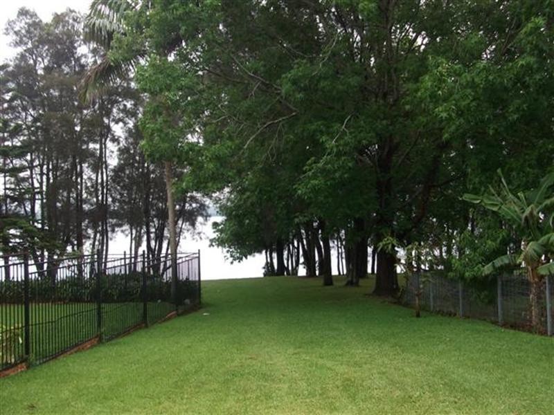 11 Balcolyn Street, Balcolyn NSW 2264