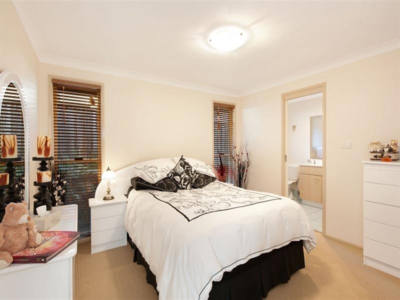 9 Glider Road, Wadalba NSW 2259