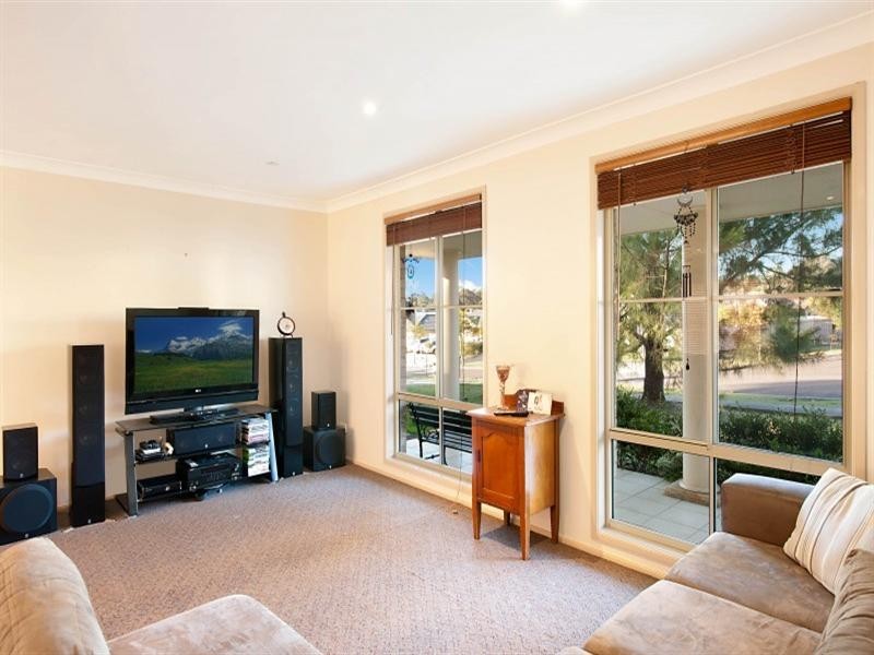 9 Glider Road, Wadalba NSW 2259