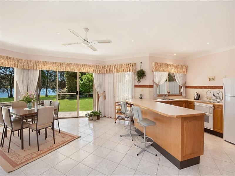 16b Lakeview Road, Morisset Park NSW 2264