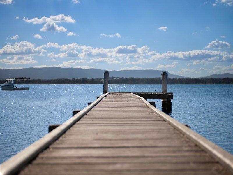 155 Grand Parade, Bonnells Bay NSW 2264