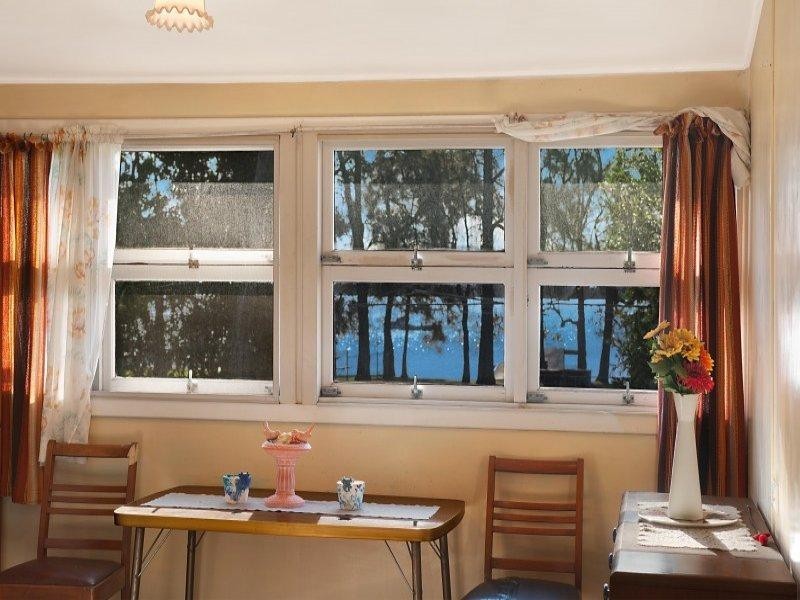 155 Grand Parade, Bonnells Bay NSW 2264