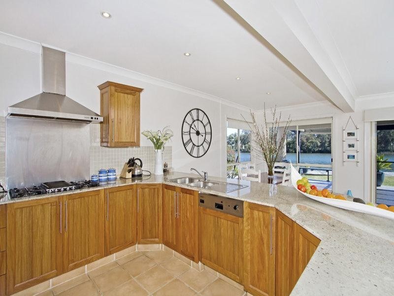 81 Stingaree Point Drive, Dora Creek NSW 2264