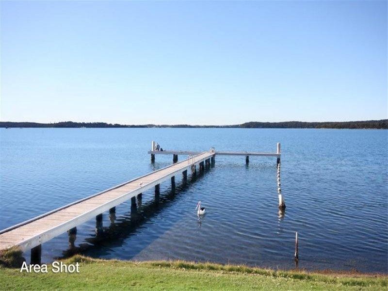 2 Fishery Point Road, Mirrabooka NSW 2264