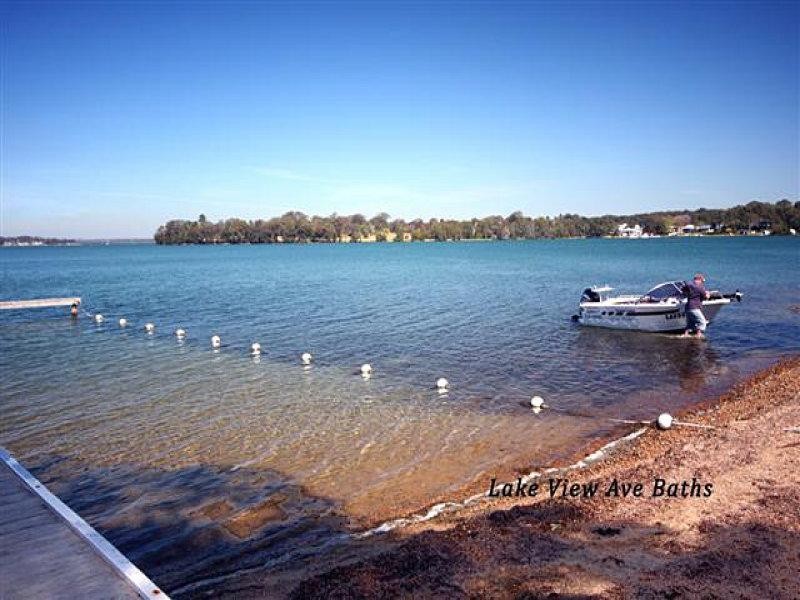 6 Lake View Avenue, Brightwaters NSW 2264