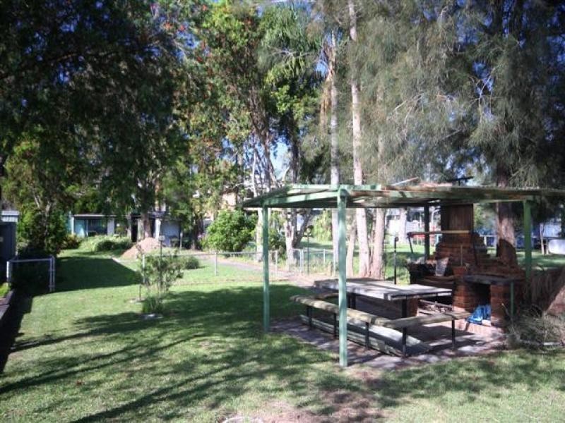 113 Grand Parade, Bonnells Bay NSW 2264