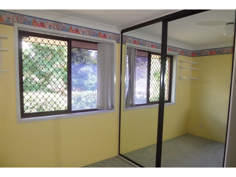 26 Dove Tree Crescent, Sinnamon Park QLD 4073