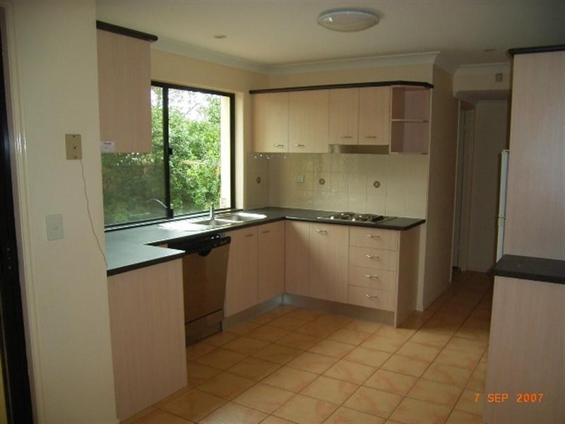 Mount Ommaney QLD 4074