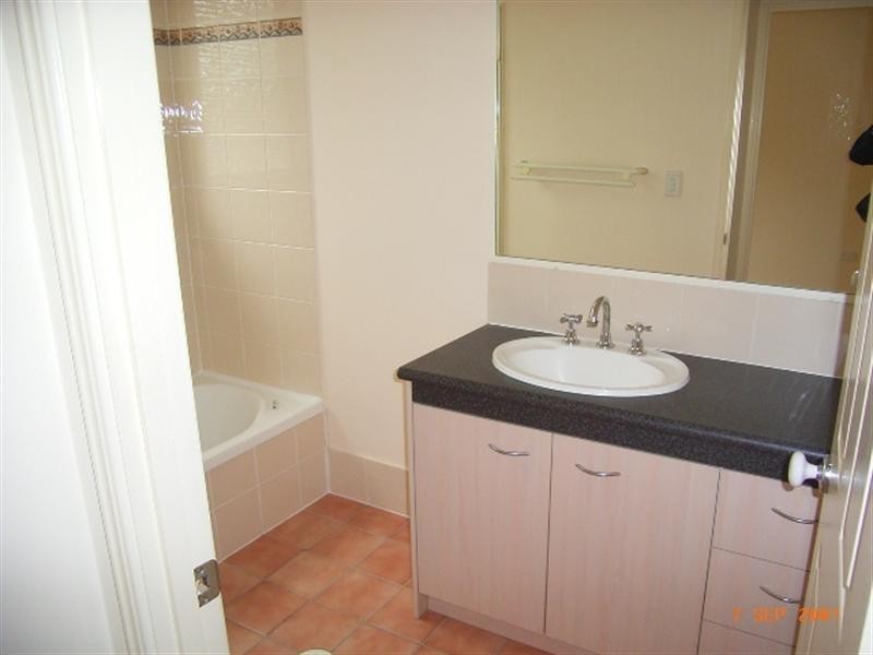 Mount Ommaney QLD 4074