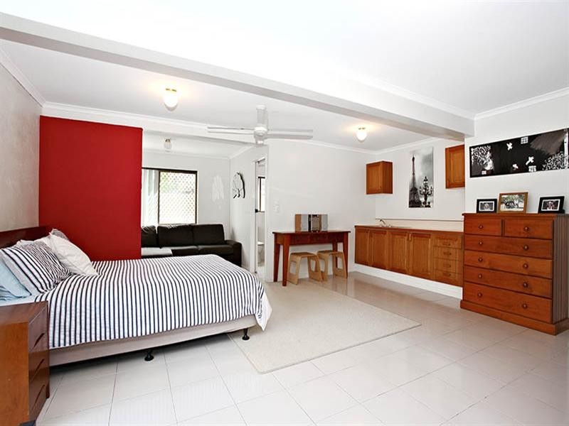 75 Raeside Street, Westlake QLD 4074