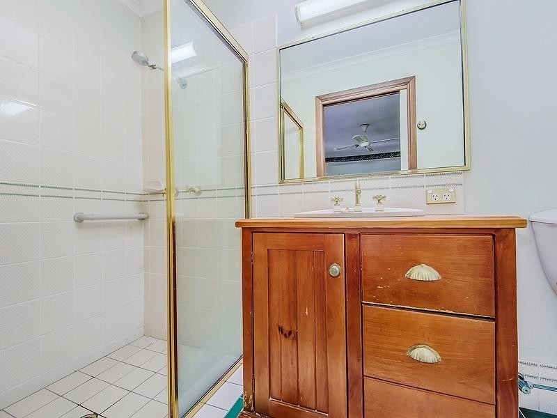 76 Northbrook Street, Sinnamon Park QLD 4073