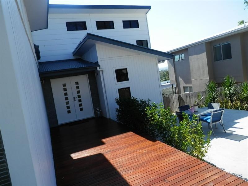 19 Casuarina Street, Seventeen Mile Rocks QLD 4073