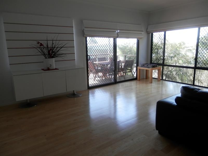 19 Casuarina Street, Seventeen Mile Rocks QLD 4073