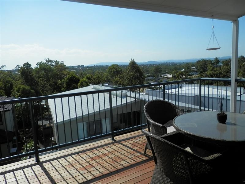 19 Casuarina Street, Seventeen Mile Rocks QLD 4073