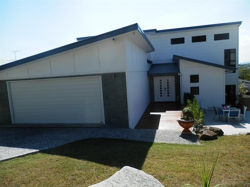 19 Casuarina Street, Seventeen Mile Rocks QLD 4073