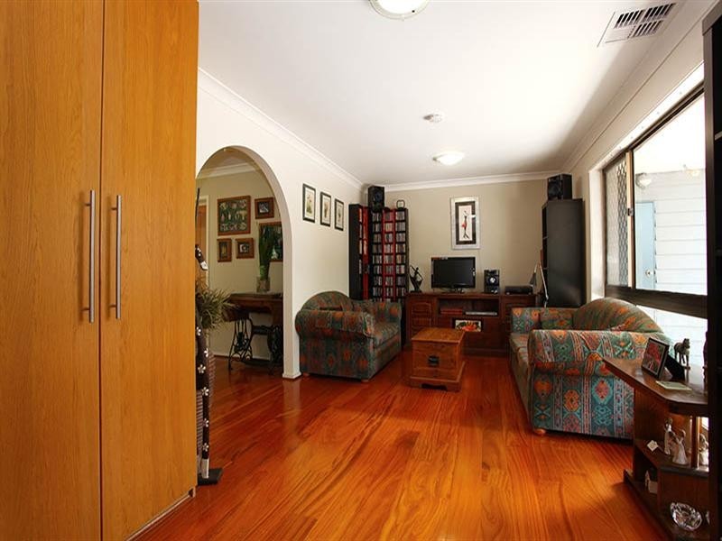 18 Clutha Street, Westlake QLD 4074