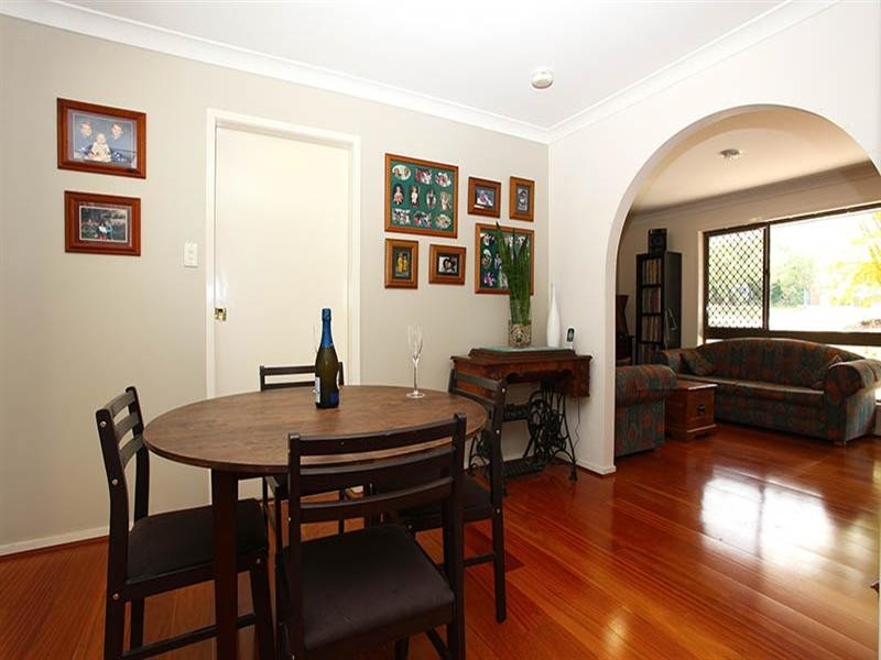 18 Clutha Street, Westlake QLD 4074