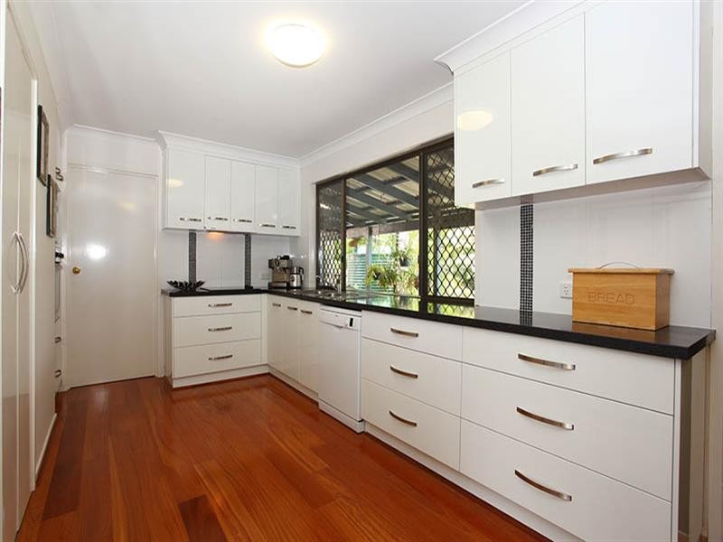 18 Clutha Street, Westlake QLD 4074