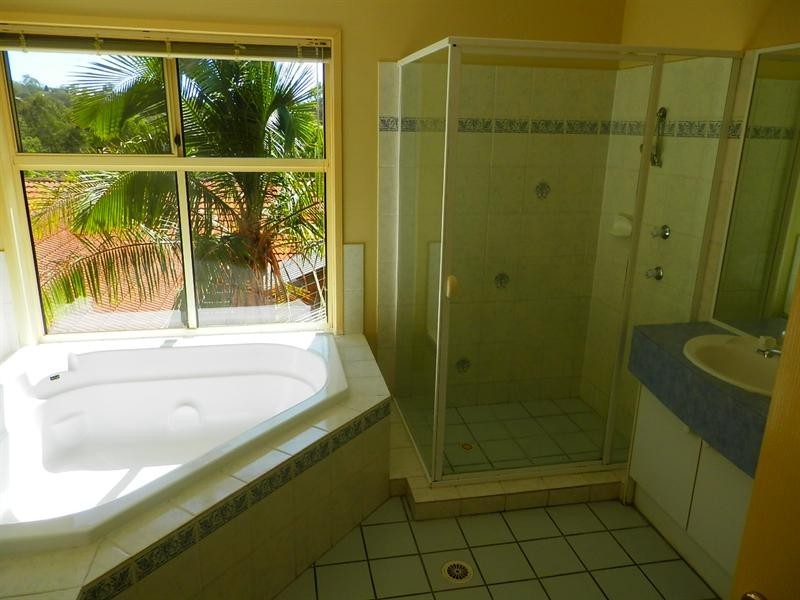 12 Edward Place, Sinnamon Park QLD 4073