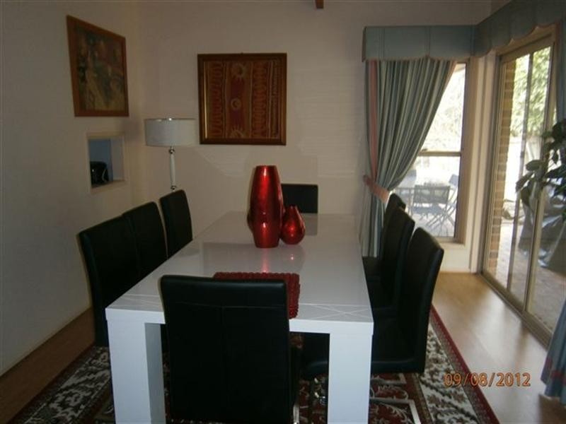 Mount Ommaney QLD 4074