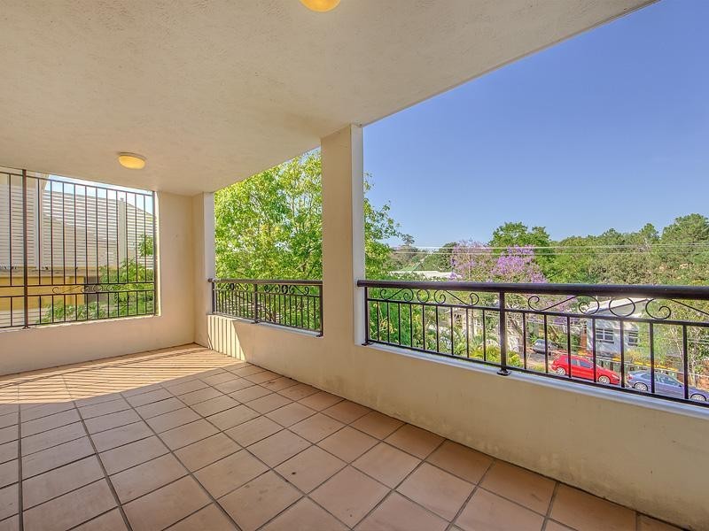 3/34 Park Avenue, Toowong QLD 4066