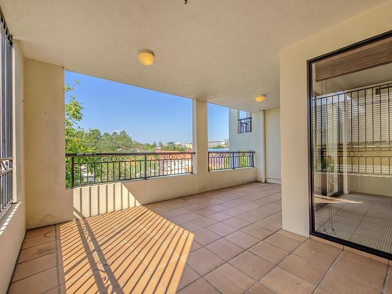 3/34 Park Avenue, Toowong QLD 4066