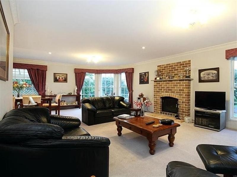 Sinnamon Park QLD 4073