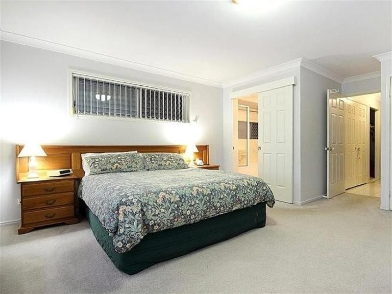 Sinnamon Park QLD 4073