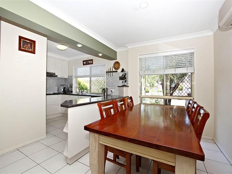 1 Saxby Close, Middle Park QLD 4074