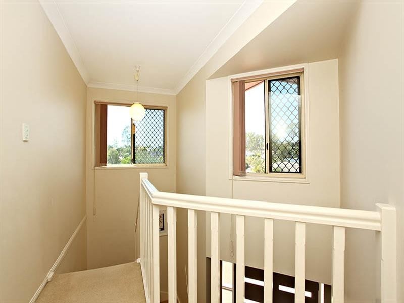 1 Saxby Close, Middle Park QLD 4074