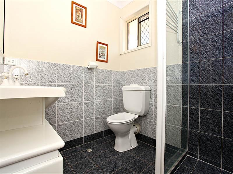 1 Saxby Close, Middle Park QLD 4074