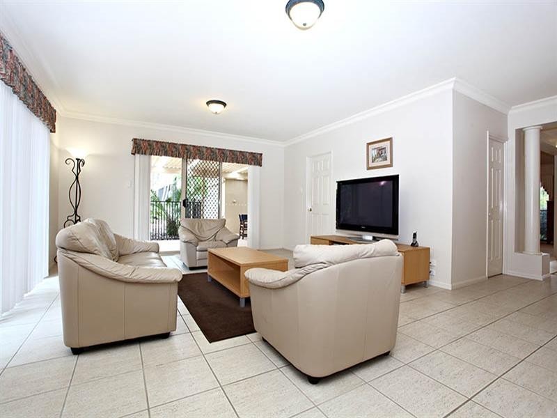 23 Edward Place, Sinnamon Park QLD 4073