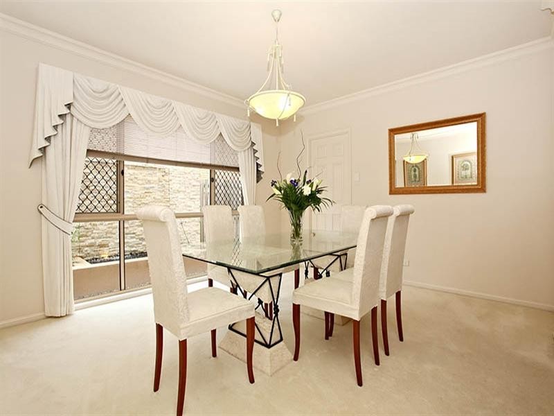 23 Edward Place, Sinnamon Park QLD 4073