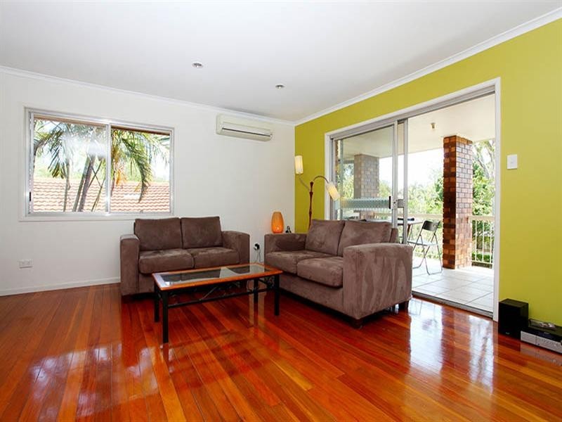 16 Woggle Street, Jamboree Heights QLD 4074