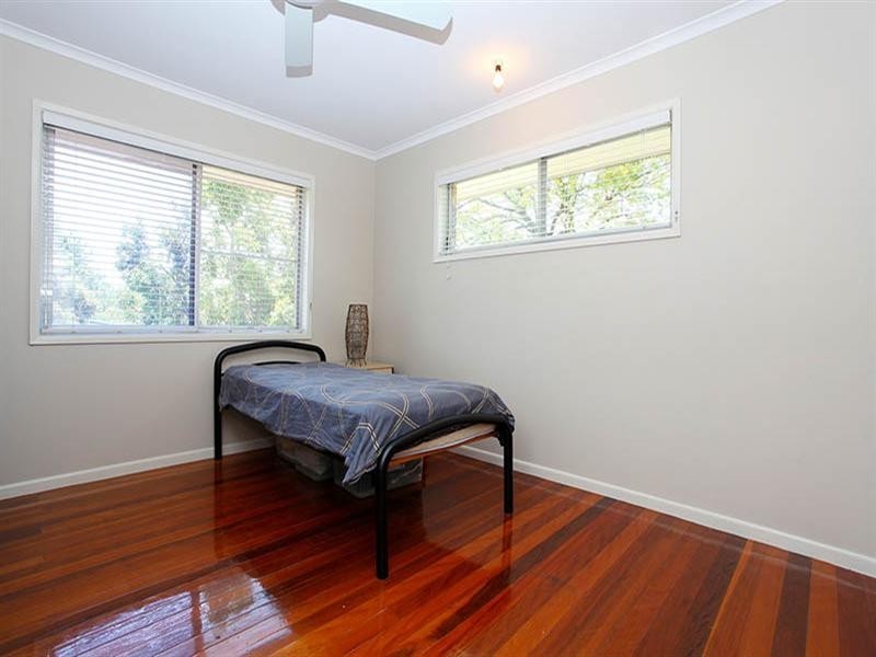 16 Woggle Street, Jamboree Heights QLD 4074