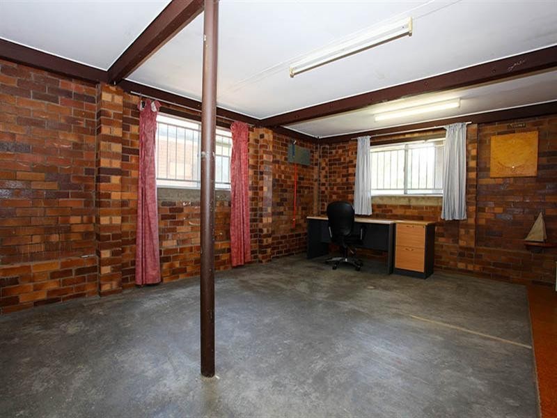 16 Woggle Street, Jamboree Heights QLD 4074