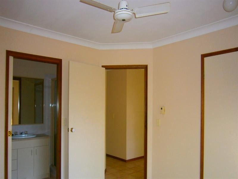 31 Bishop Street, Forest Lake QLD 4078