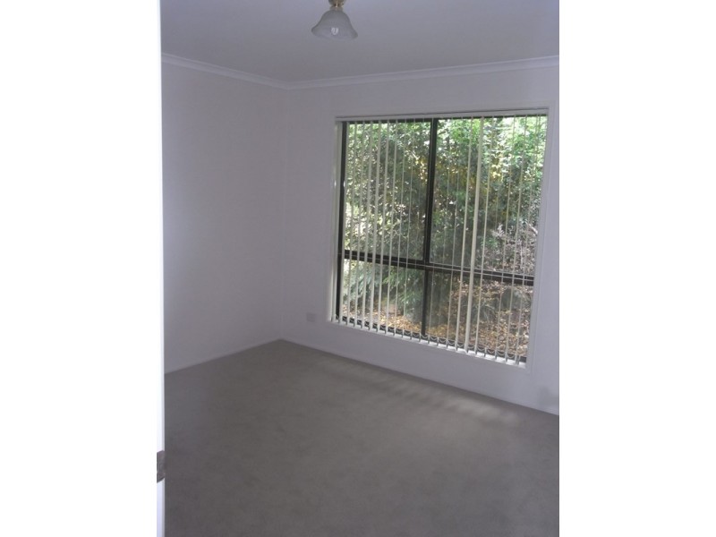 35 Dove Tree Crescent, Sinnamon Park QLD 4073