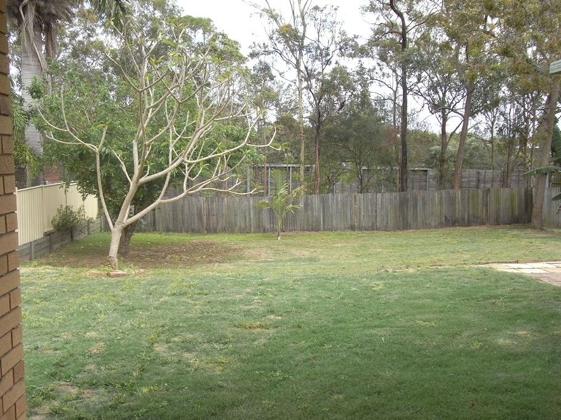 35 Dove Tree Crescent, Sinnamon Park QLD 4073